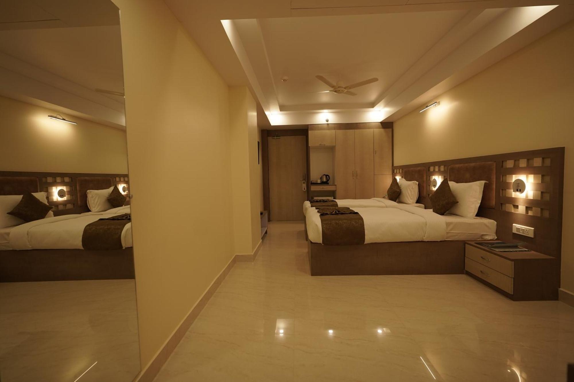 Hotel Bigwig Jabalpur Dış mekan fotoğraf
