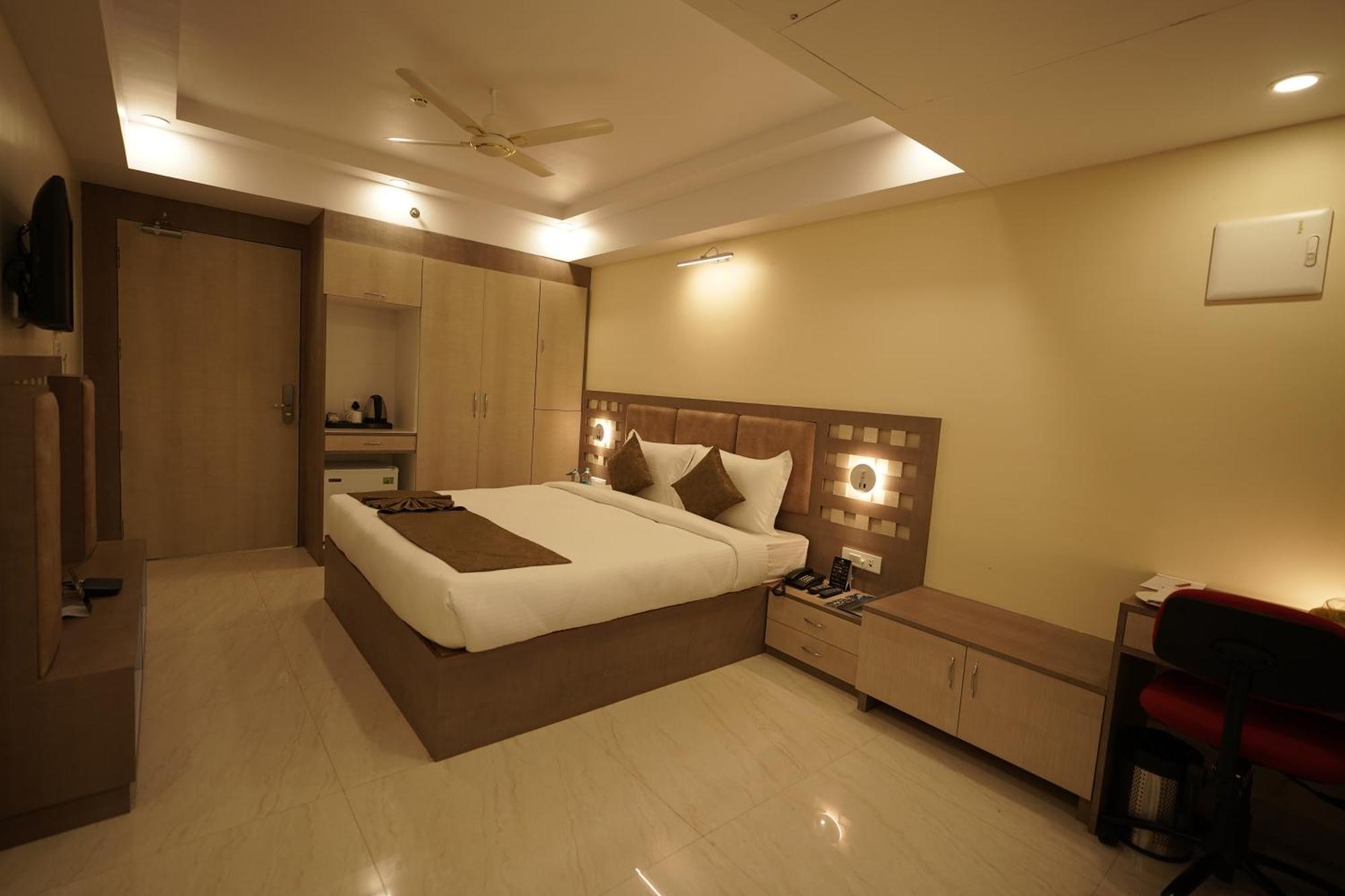 Hotel Bigwig Jabalpur Dış mekan fotoğraf